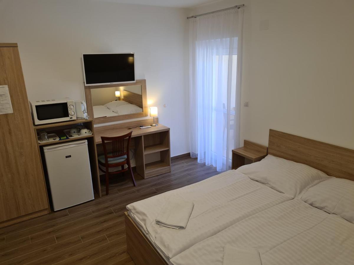 Tancsics Vendeghaz Hotel ชิโอฟก ภายนอก รูปภาพ